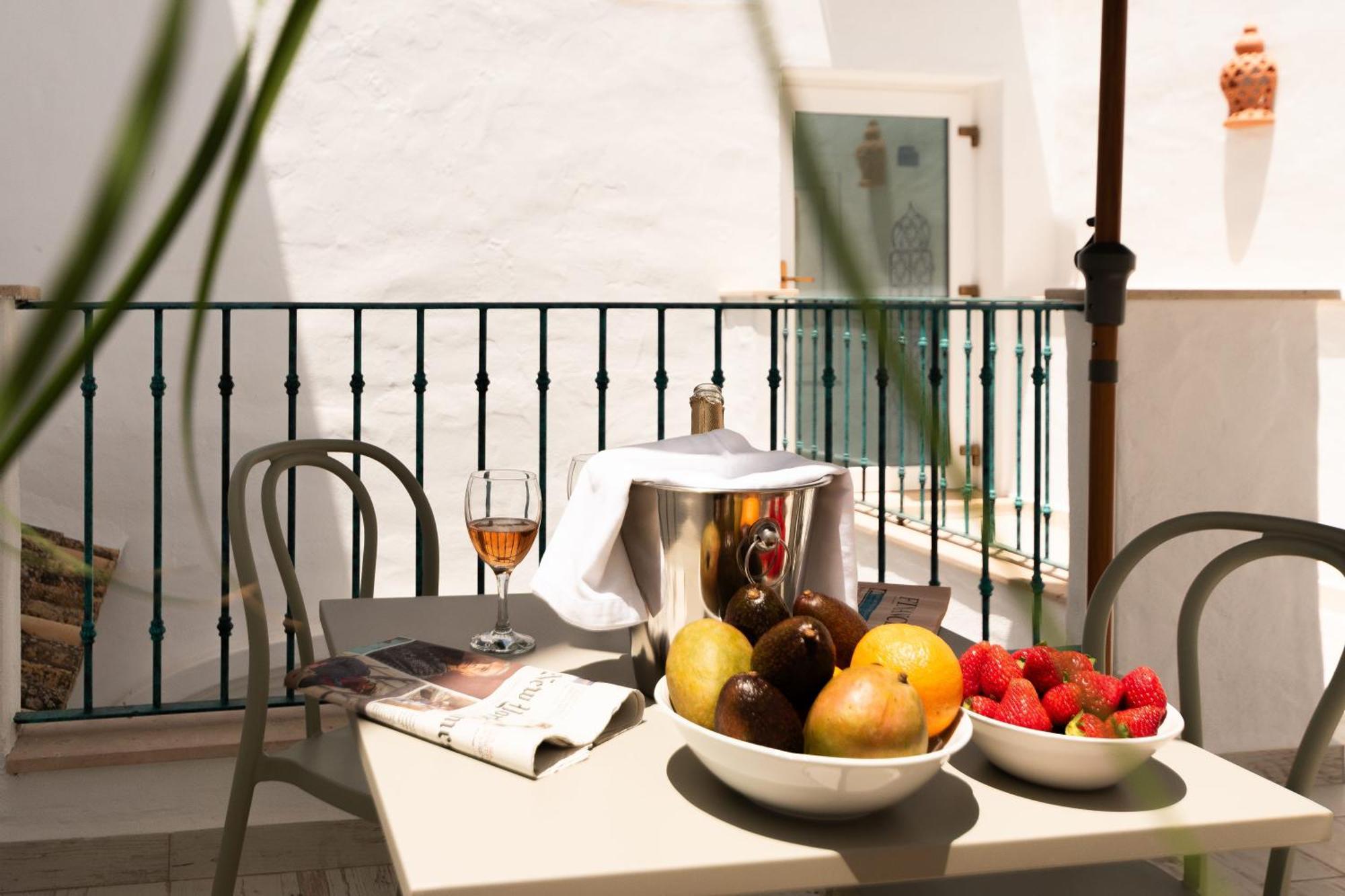 Casa Esmeralda - Luxury Boutique Apartments Old Town Estepona Esterno foto
