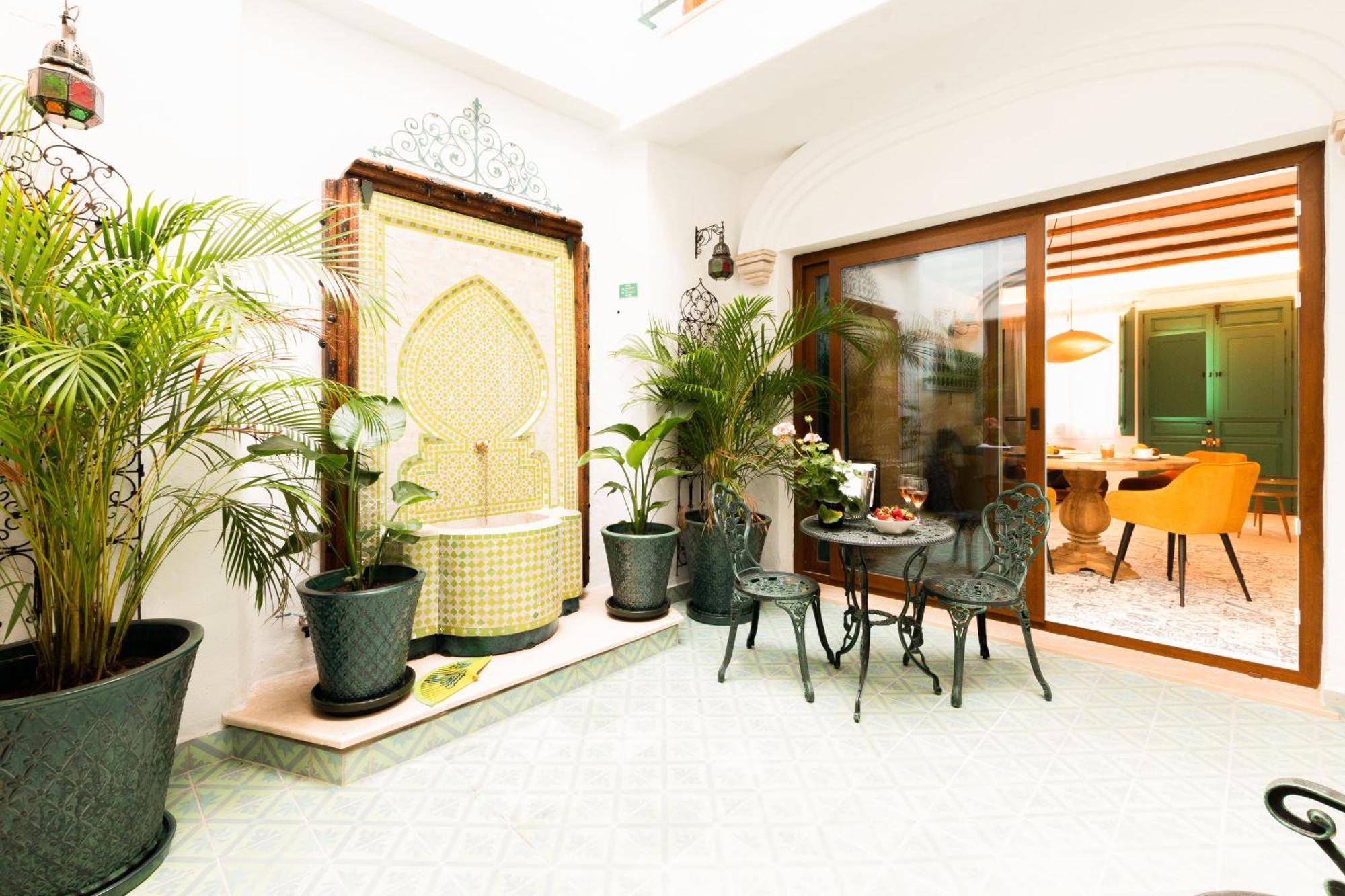 Casa Esmeralda - Luxury Boutique Apartments Old Town Estepona Esterno foto