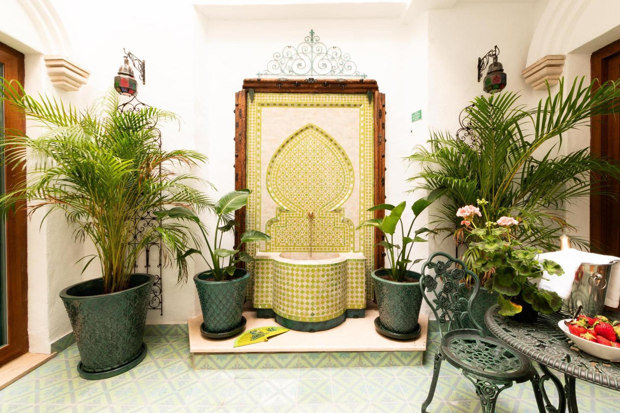 Casa Esmeralda - Luxury Boutique Apartments Old Town Estepona Esterno foto